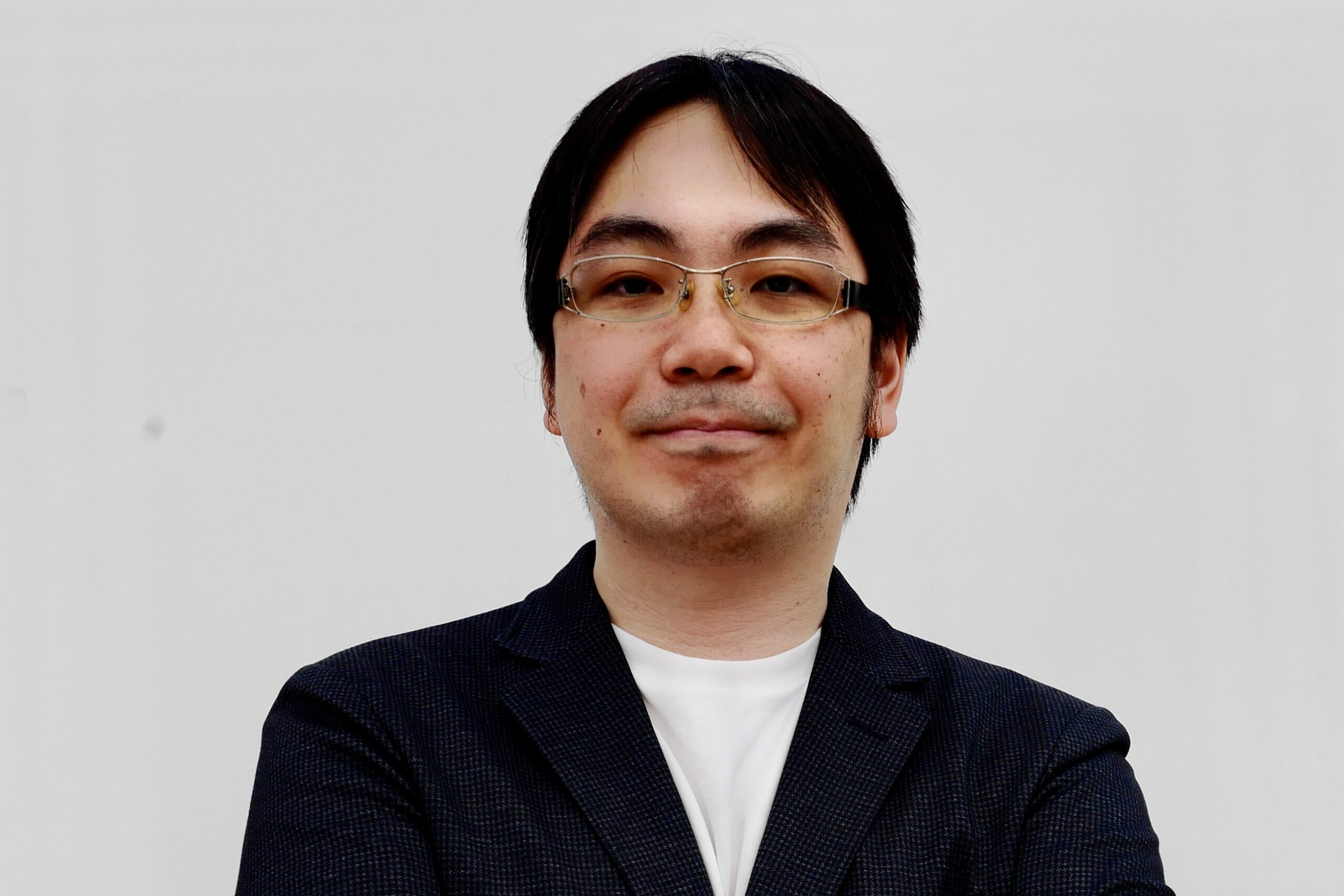 草刈旬一 (JUNICHI KUSAKARI)